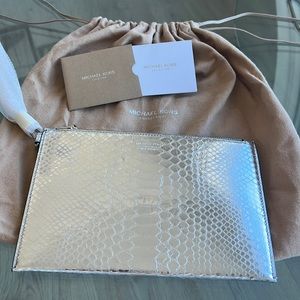 [BRAND NEW] Michael Kors Chrome Snakeskin Wristlet
